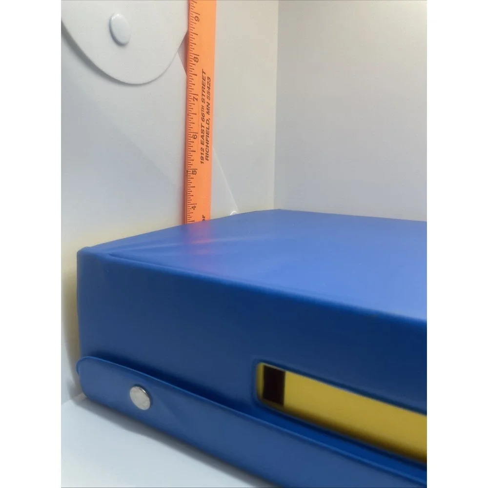 Toys “R” Us carrying case